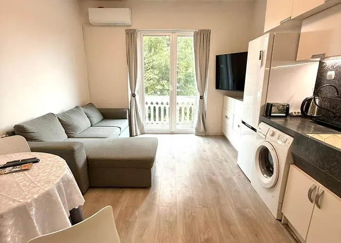 Your - In Front Of The Privat bolig