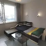 Rum i privatbostad Your - In Front Of The